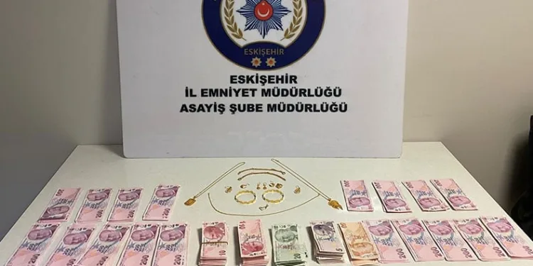 2 telefon dolandırıcısı tutuklandı