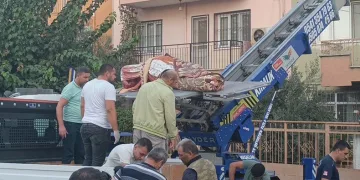 Cansız bedeni yük asansörüyle taşındı
