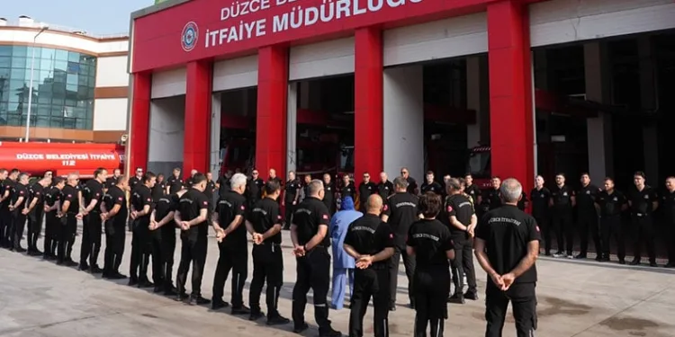Ateş savaşçıları kan verdi