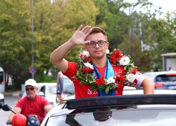 Avrupa şampiyonuna görkemli karşılama