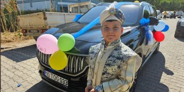 Sındırgı’nın Togg’u sünnet aracı oldu