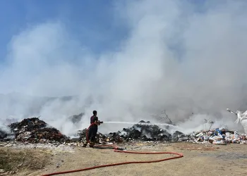 Sanayi sitesinde korkutan yangın