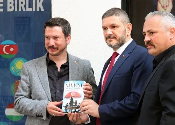 “LGBT bütün dinlerin ortak düşmanı”