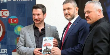 “LGBT bütün dinlerin ortak düşmanı”