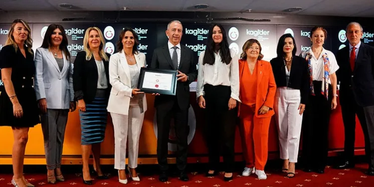 Galatasaray, ‘Fırsat Eşitliği Modeli’ sertifikası aldı