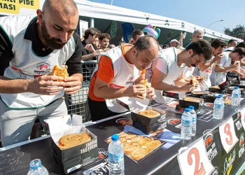 8 tahanlı pide yedi 10 altın kazandı