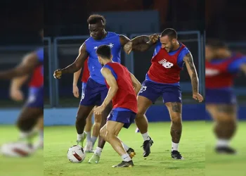 Adana Demirspor, Beşiktaş maçının hazırlıklarına başladı