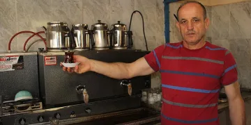 Çayla geçen çeyrek asır