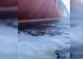 Marmara Denizi’ni kirleten gemiye milyonluk ceza