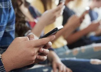 Dijital çağın madde bağımlılığı: ‘Nomofobi’