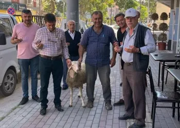 Okul servisleri dualar eşliğinde yola çıktı