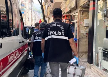 Cenazeleri adli tıp morguna kaldırıldı