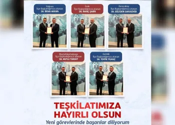 Yeni ilçe başkanları mazbatalarını aldı