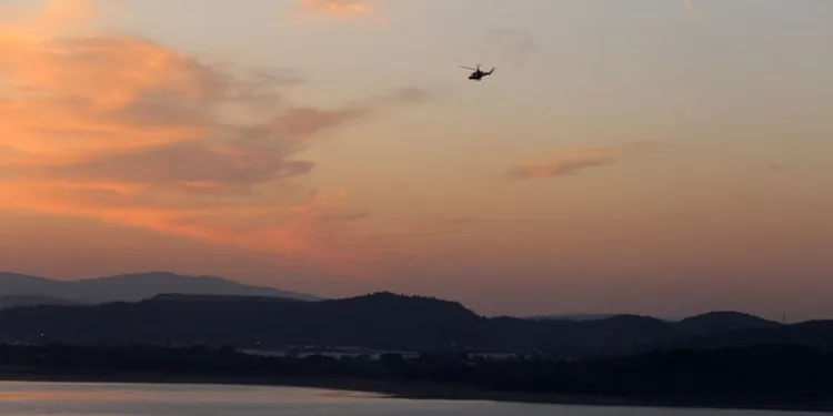 Yangın söndürme helikopteri baraja düştü