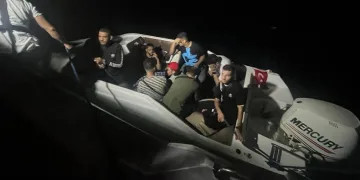 28 düzensiz göçmen kurtarıldı