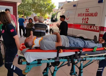 Bursa’da motosiklet yayaya çarptı