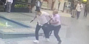 Fatih’te İETT otobüsü şoförüne havalı tabanca ile saldırdı