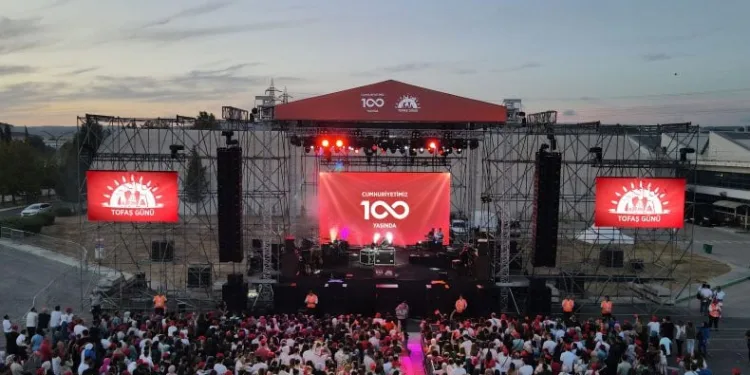 Tofaş’ta 100’üncü Yıl kutlaması
