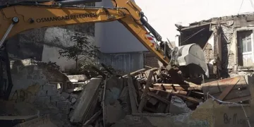 Metruk binalar ortadan kalkıyor