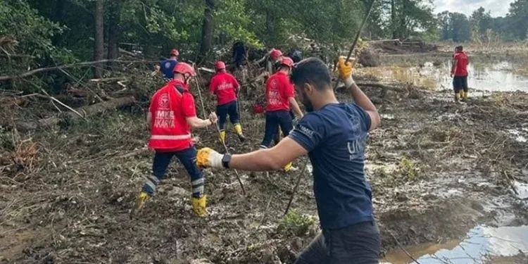 Düzce UMKE çalışmaları sürdürüyor
