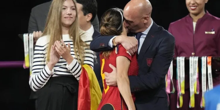 RFEF başkanı istifa etti