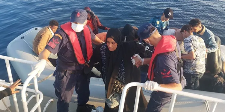56 düzensiz göçmen yakalandı