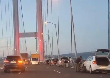 Osmangazi köprüsünde araçların lastikleri aynı anda patladı