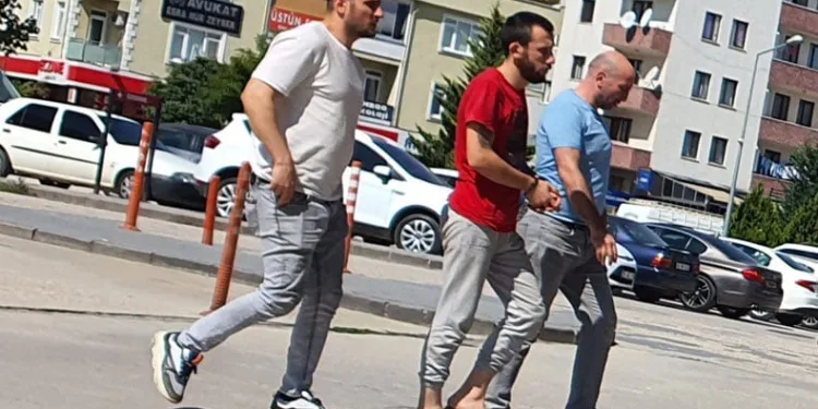 Oda arkadaşını bıçaklayan şahıs tutuklandı