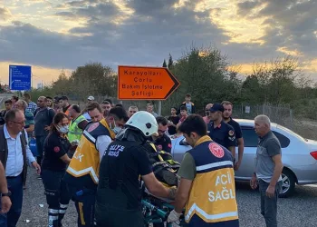 Tekirdağ’da yolcu minibüsü ile kamyon çarpıştı