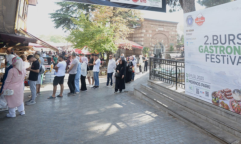 Bursa'da Festivali coşkusu tüm şehre yayıldı