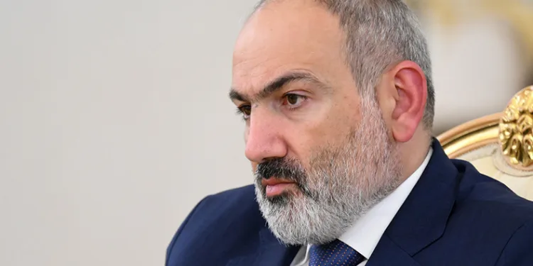 “Rusya’ya bağlı olmak bir hataydı”