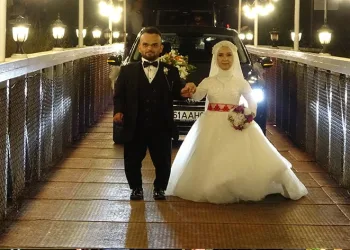 Boyları küçük ama aşkları büyük