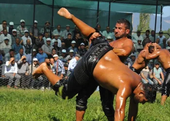 Sındırgı’da başpehlivan Hasan Cengiz oldu