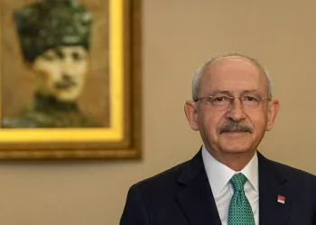 “Saygı ve minnetle anıyorum”