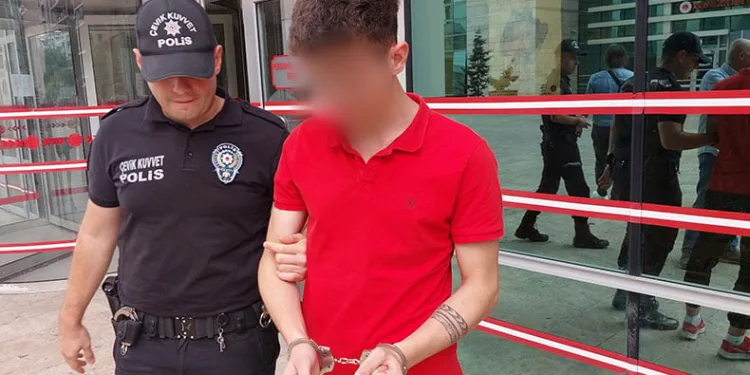 Uyuşturucu ticaretinden tutuklandı