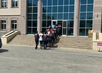 TCDD’den kablo çalan hırsızlara suçüstü