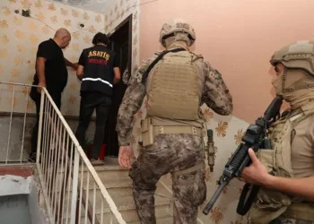 Depremzedeleri dolandıranlardan şüphelilerden 4’ü tutuklandı