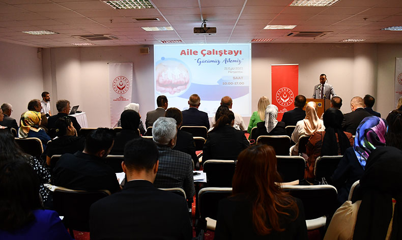Bursa'da "Aile Çalıştayı" gerçekleştirildi