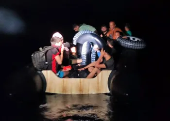 44 düzensiz göçmen kurtarıldı