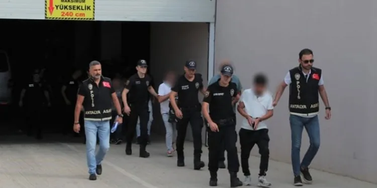 Antalya’da aranan 45 kişi yakalandı