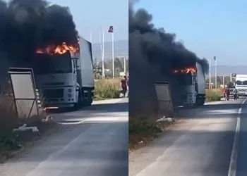 Bursa’da seyir halindeki tır alevlere teslim oldu
