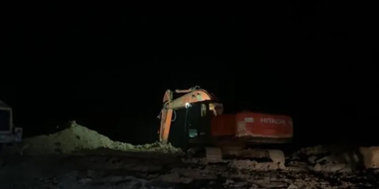 Sel sularına kapılan çiftin cansız bedenleri çıkarıldı