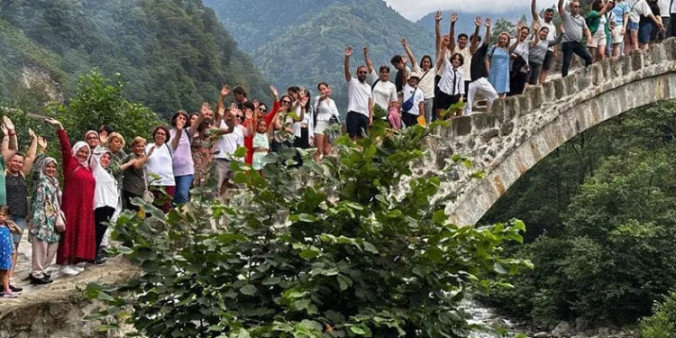 Aydın’ın sıcak havası Karadeniz’e yaradı