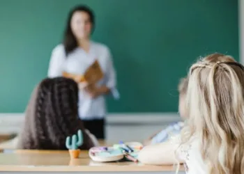 Özel okul öğretmenlerine kötü haber