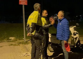 Bursa’da alkollü sürücü ekiplere zor anlar yaşattı