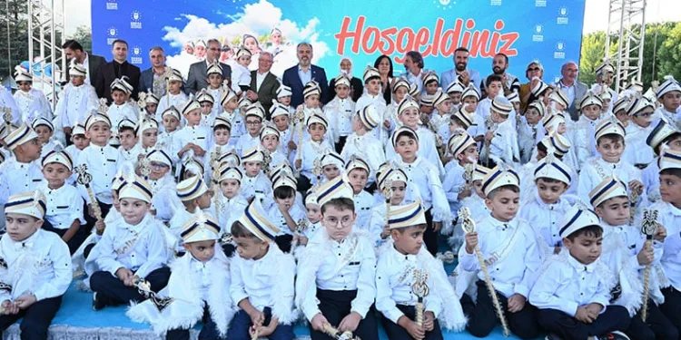 Bursa’da toplu sünnet şöleni