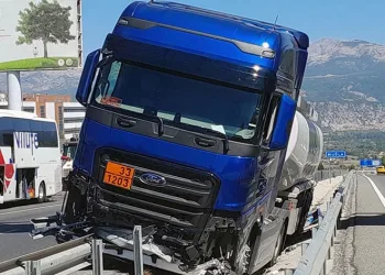 Şoför uyudu, faciadan dönüldü