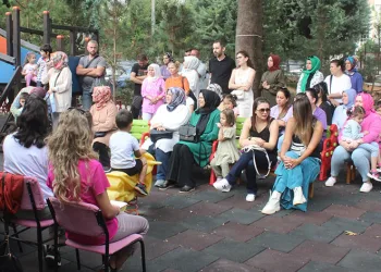 Minikler için ders zili çaldı