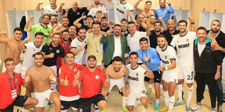Menemen FK, üst sıralara yaklaştı