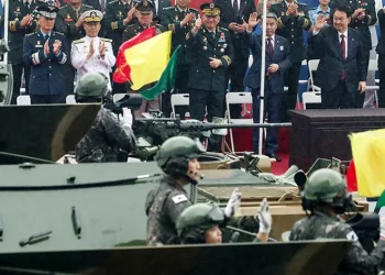 Güney Kore’den gövde gösterisi